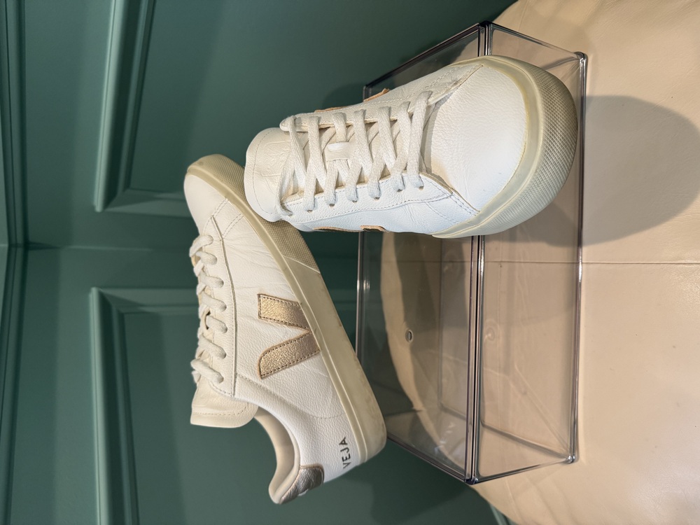 VEJA Campo Platine Gold Sneaker size 10